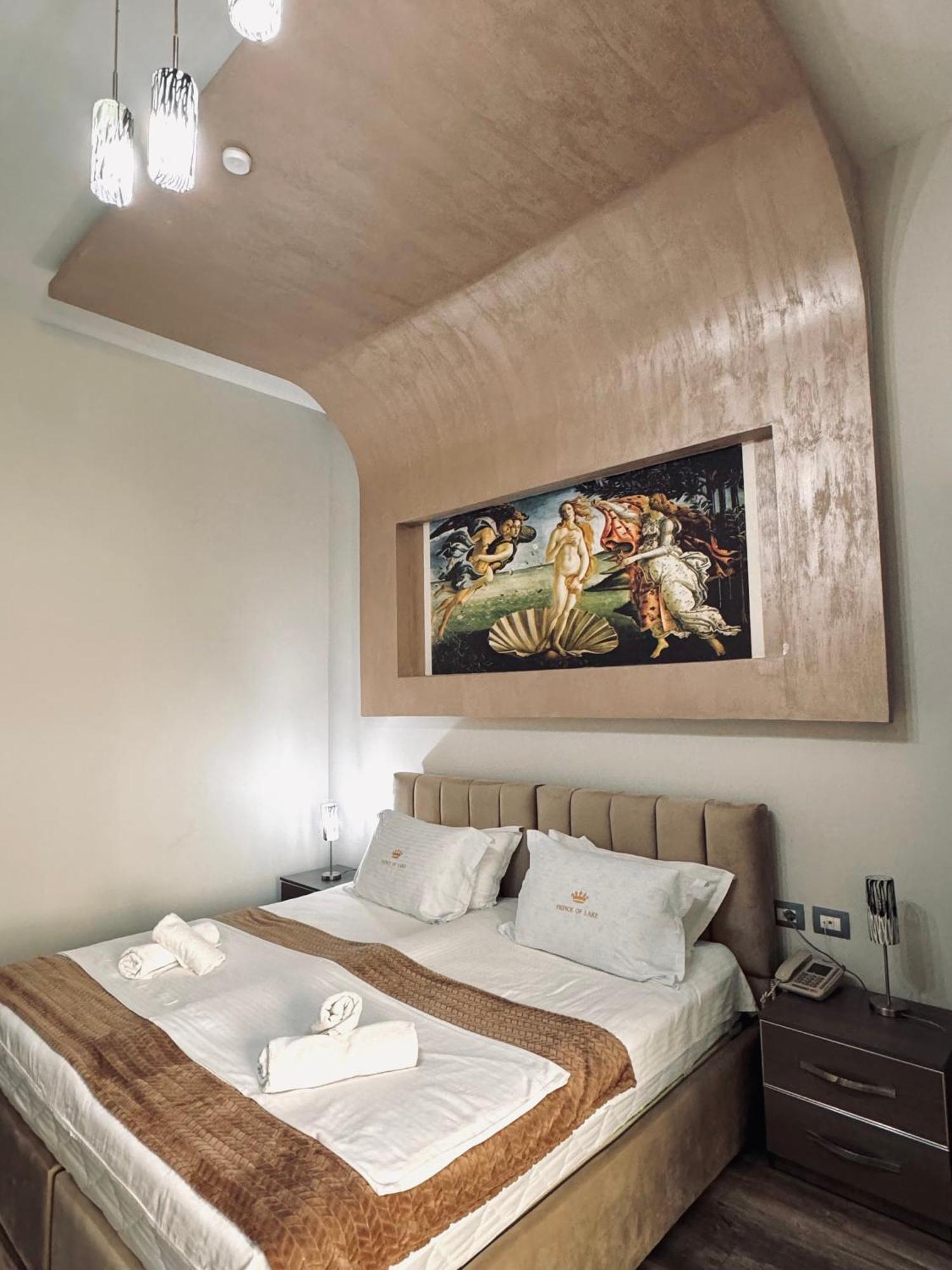 Prince Of Lake Hotel Canaj Екстериор снимка