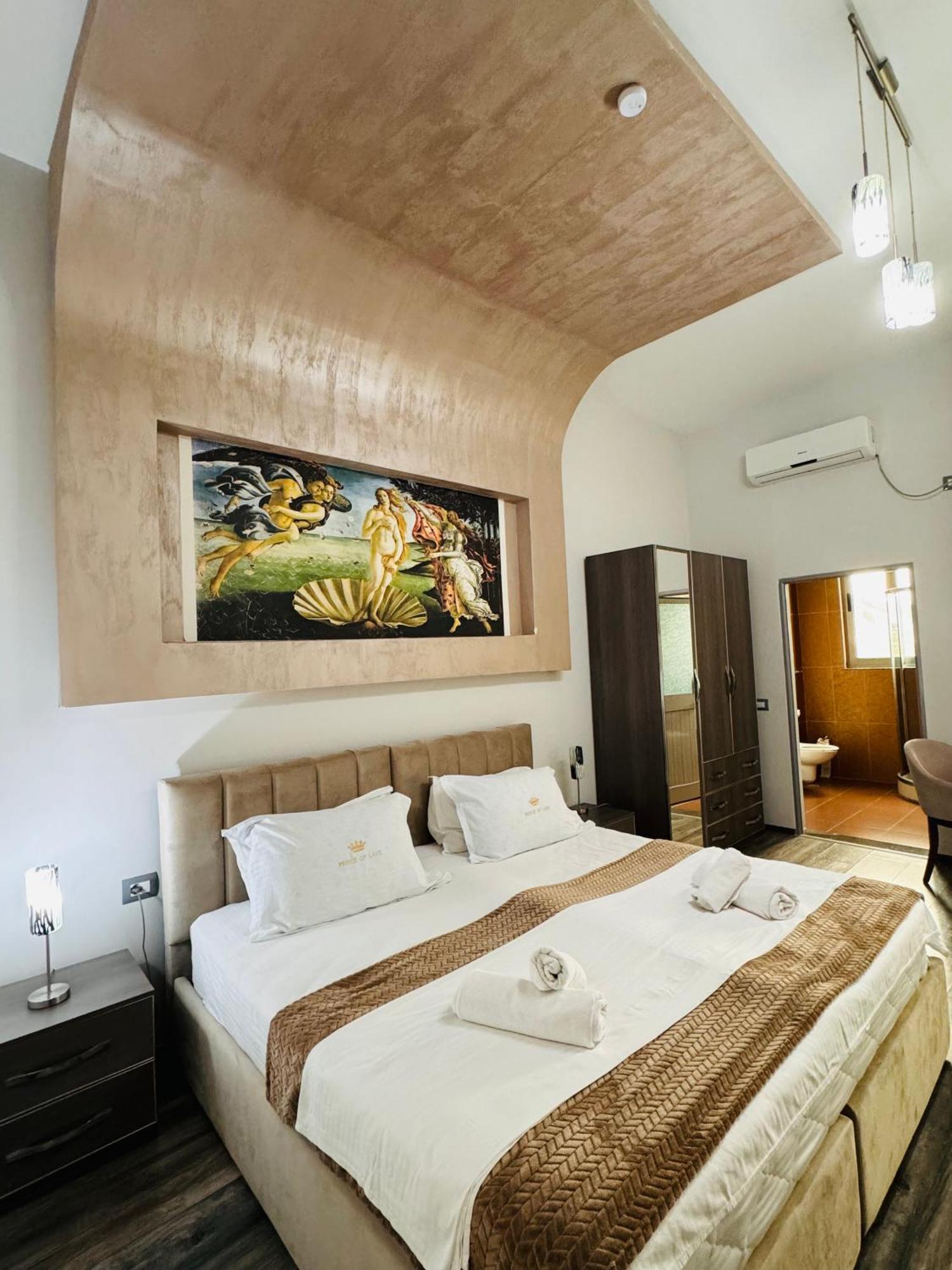 Prince Of Lake Hotel Shkodër Екстериор снимка