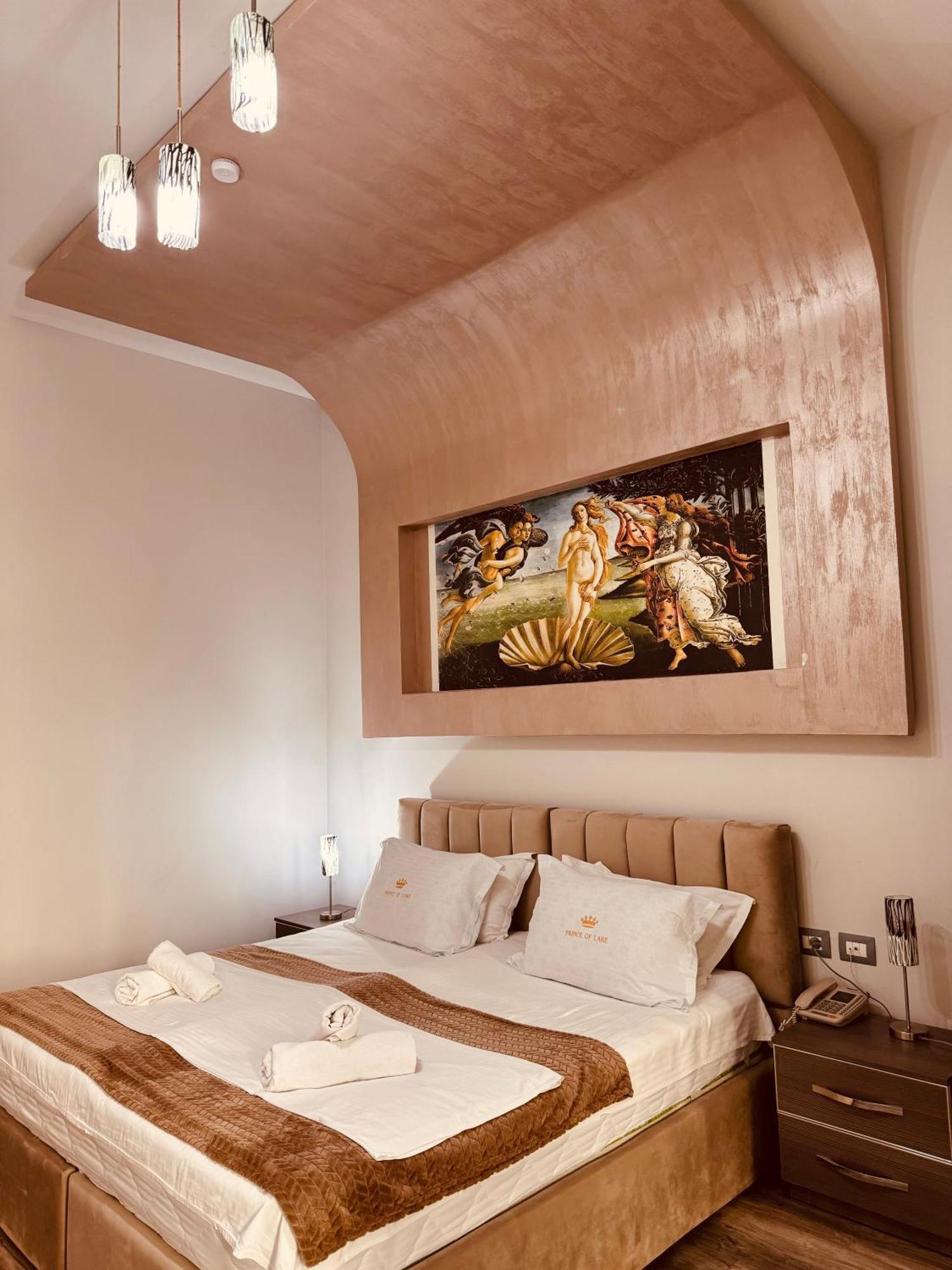 Prince Of Lake Hotel Canaj Екстериор снимка
