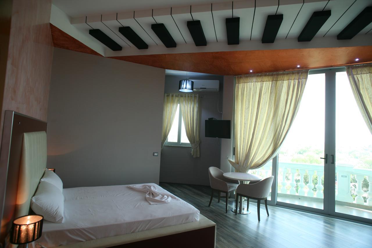 Prince Of Lake Hotel Canaj Екстериор снимка