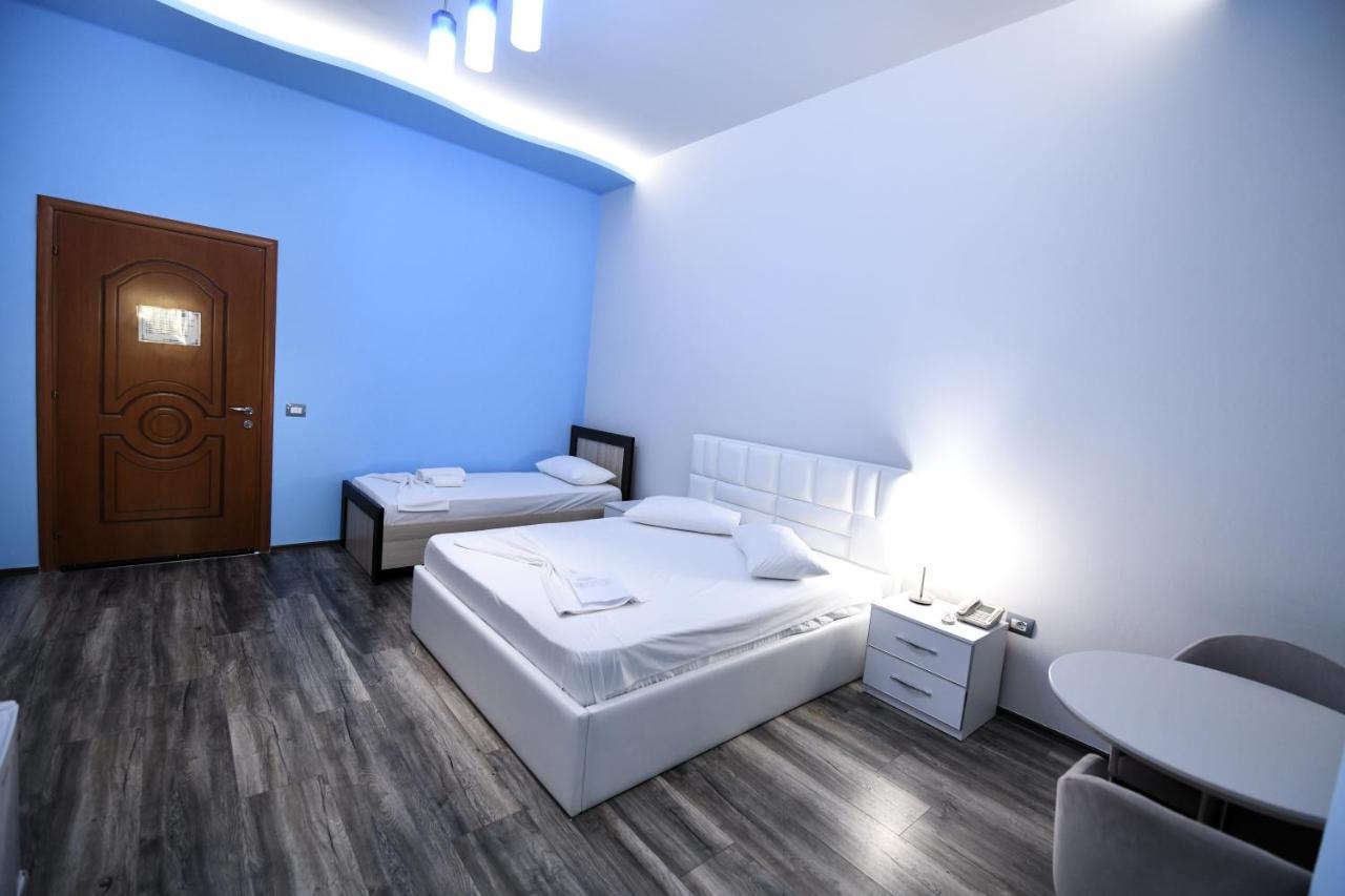 Prince Of Lake Hotel Canaj Екстериор снимка