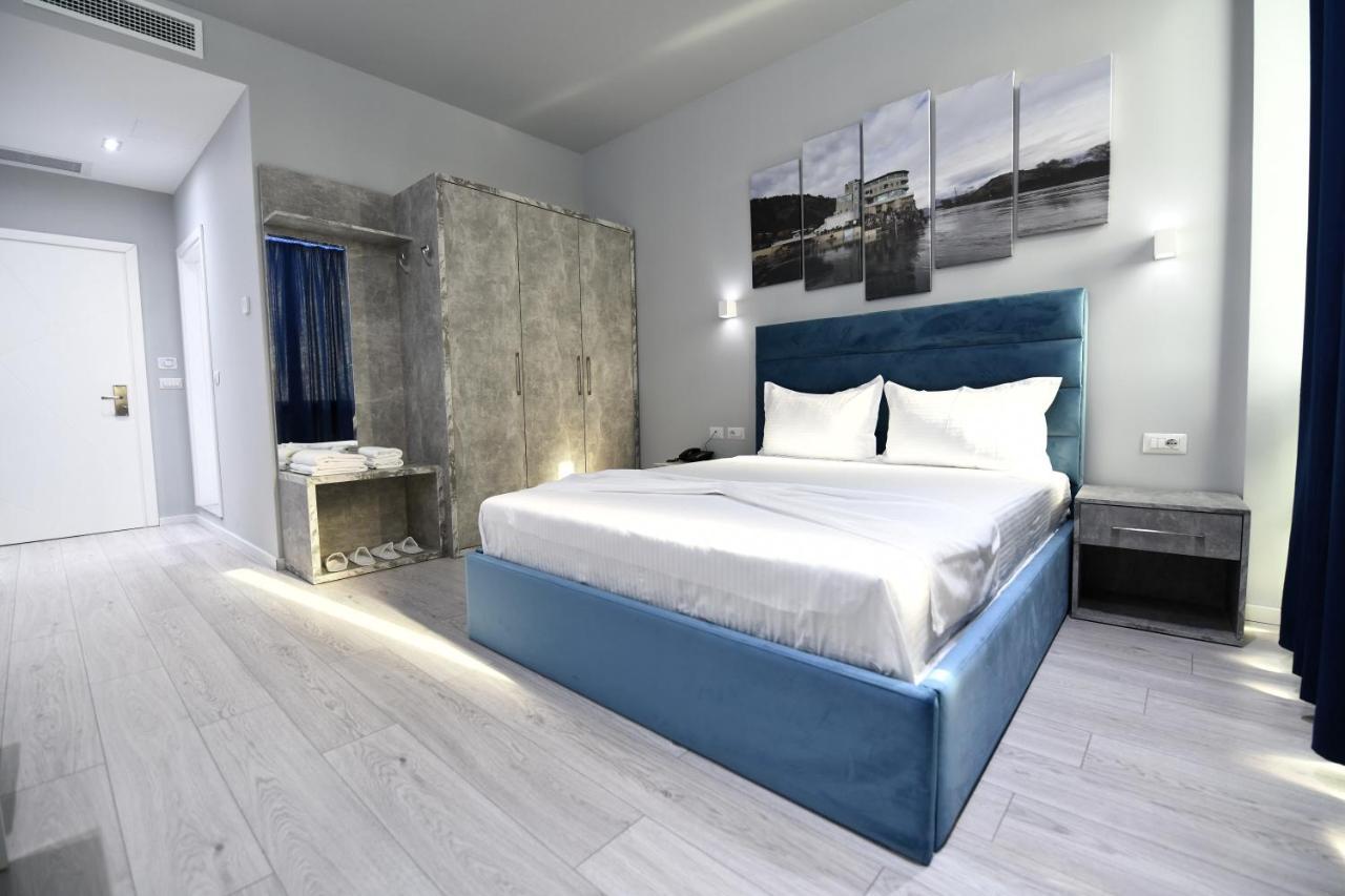 Prince Of Lake Hotel Canaj Екстериор снимка